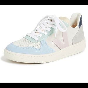 Veja Pastel sneakers worn 1 time size 7